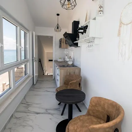 Studio In With Sea Views, Terrace, Air Conditioning, Washing Machine 4968-1 ויר